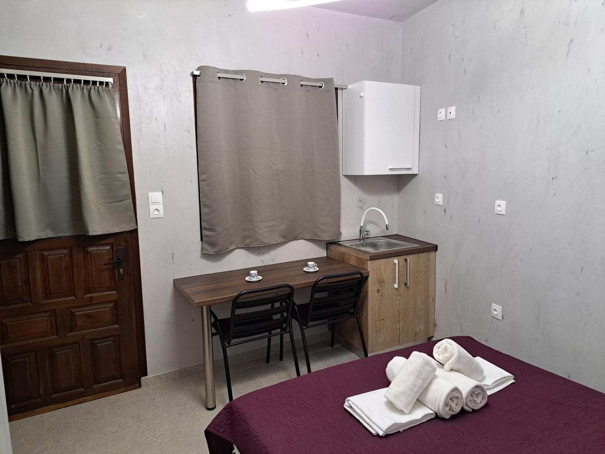 Socrates Ethnic And Traditional Studio Калампака Екстериор снимка